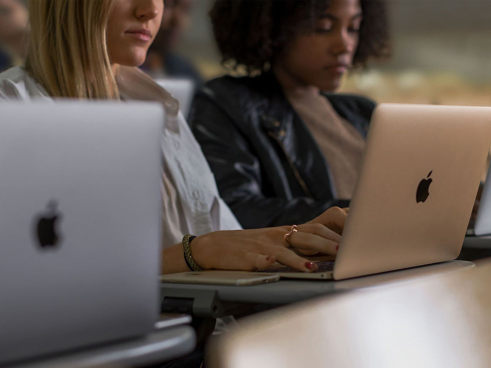 best places to finance a mac book pro for students